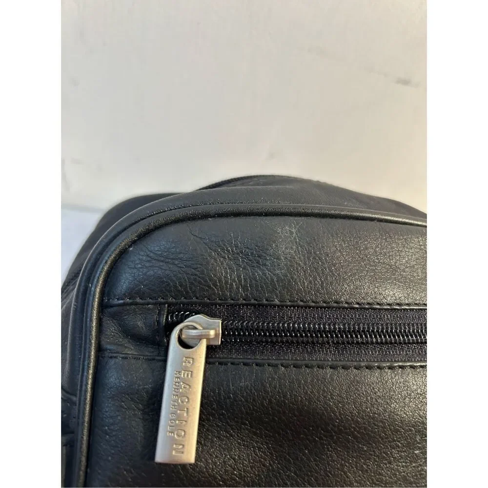 Kenneth Cole black‎ leather zipper toiletries bag 10